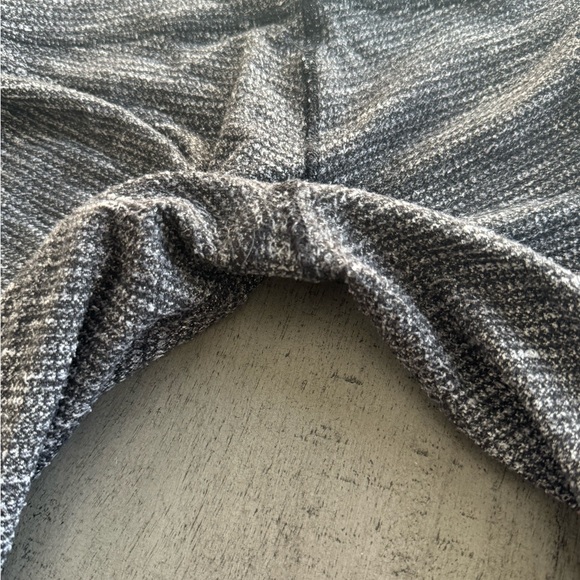 Lululemon size 6 Leggings - Picture 3 of 5